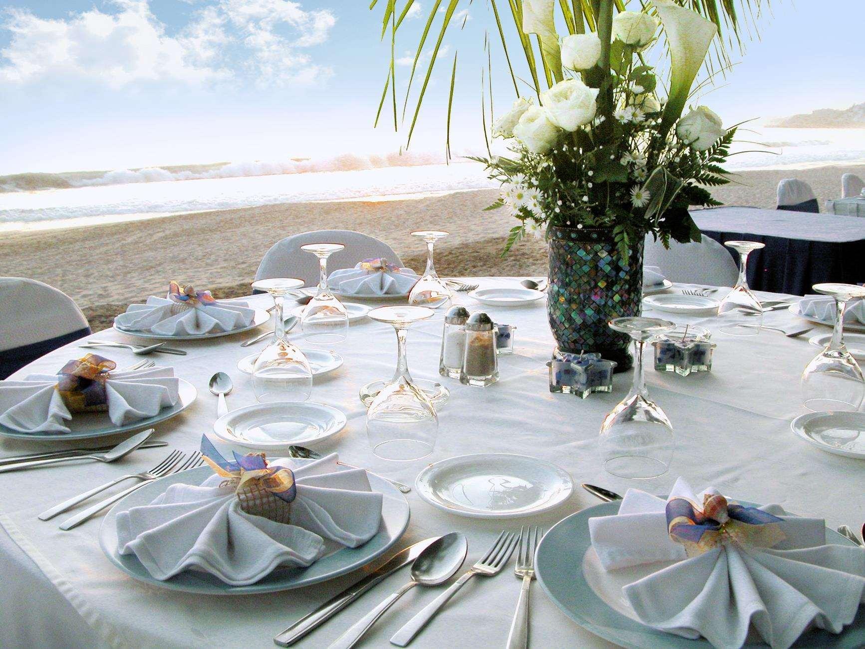 Hotel Emporio Ixtapa Ixtapa  Exterior foto A table set for a wedding reception
