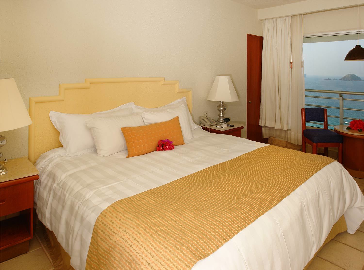 Hotel Emporio Ixtapa Ixtapa  Exterior foto A bedroom at the Sheraton Rio