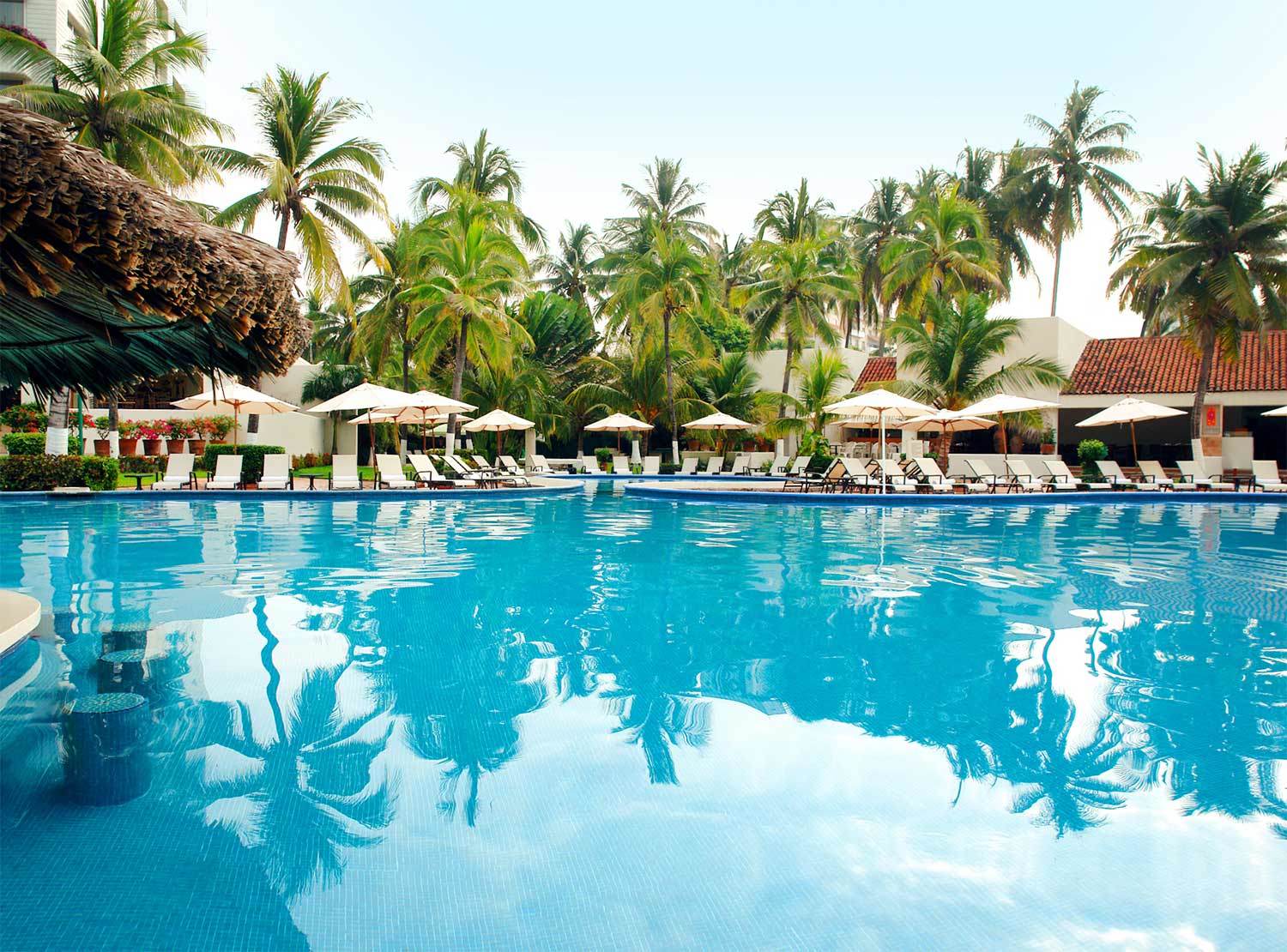 Hotel Emporio Ixtapa Ixtapa  Exterior foto The pool at the Sheraton Nha Trang Hotel & Spa Resort
